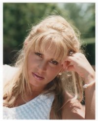 head shot 001.jpg